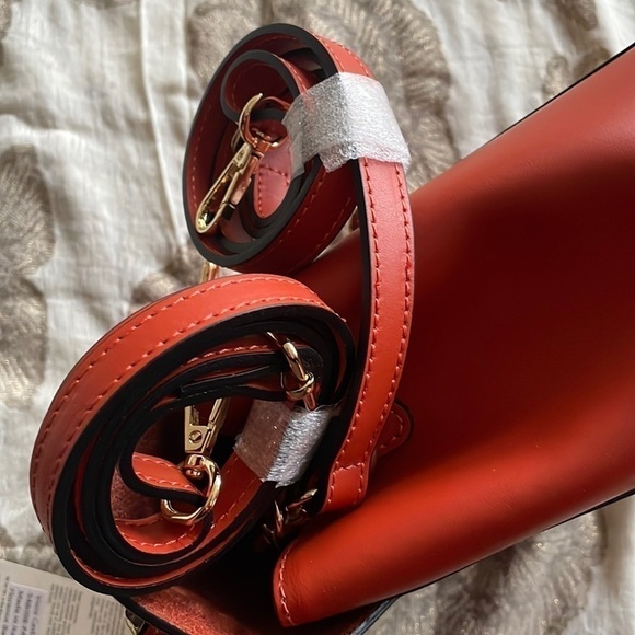 Brand New Viola Castellani Genuine Leather Papaya Orange Backpack Crossbody main image 13